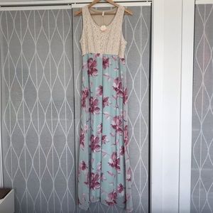 🌸BRAND NEW! PINKBLUSH maternity dress 🌸